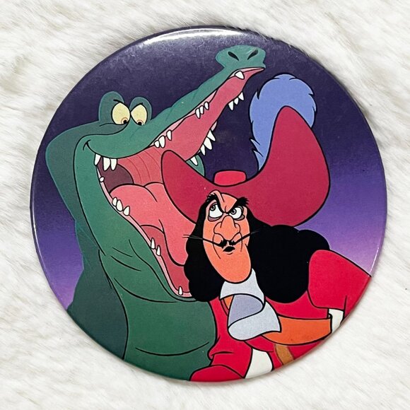 🔮‎ 5/$25 Vintage Disney Peter Pan Hook And Tick-Tock Pin - Picture 1 of 2